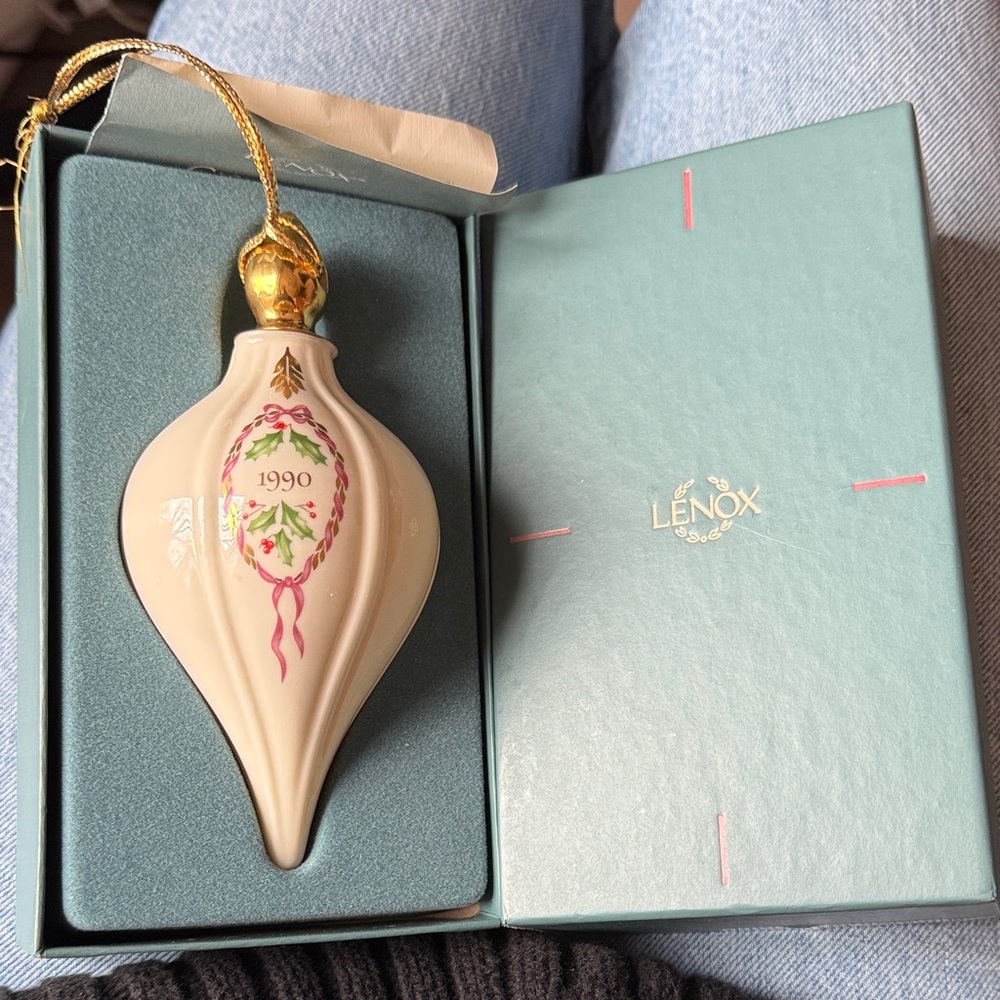 Lenox Cream and Gold Vintage  Ornament